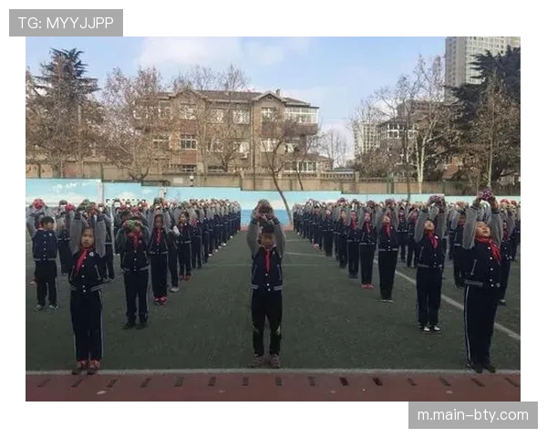 手球规则解读日趋精细 自然位置与主动移动成判罚关键